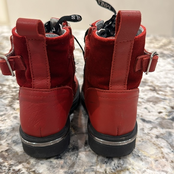 Authentic Monnalisa boots , size 27 Eur. - Picture 4 of 12